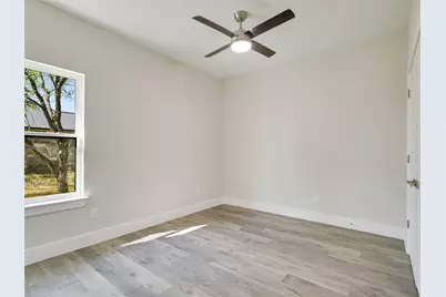 611 Sun Ray, Horseshoe Bay, TX 78657 - Photo 12