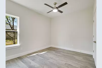 611 Sun Ray, Horseshoe Bay, TX 78657 - Photo 12