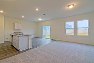 109 Gemsbok Rd, Hutto, TX 78634 - Photo 6