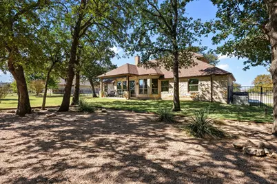 129 Camp Verde Drive, Georgetown, TX 78633 - Photo 32