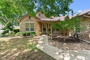 296 Trail of the Flowers, Georgetown, TX 78633 - Photo 4