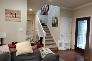 500 Kenniston Dr, Austin, TX 78752 - Photo 2