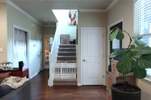 500 Kenniston Dr, Austin, TX 78752 - Photo 24