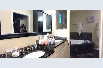 500 Kenniston Drive #B, Austin, TX 78752 - Photo 14