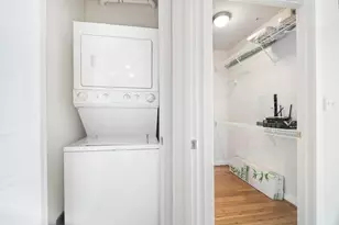 360 Nueces St, Austin, TX 78701 - Photo 16