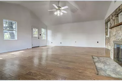 18201 Lura Lane, Jonestown, TX 78645 - Photo 10