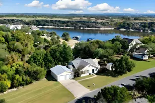 1025 Lakeshore Dr, Spicewood, TX 78669 - Photo 1
