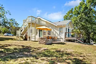 1025 Lakeshore Dr, Spicewood, TX 78669 - Photo 24