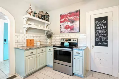 1025 Lake Shore Drive, Spicewood, TX 78669 - Photo 8