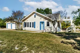 1025 Lakeshore Dr, Spicewood, TX 78669 - Photo 26