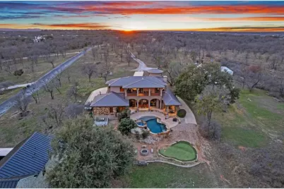303 Yaupon Drive, Spicewood, TX 78669 - Photo 30