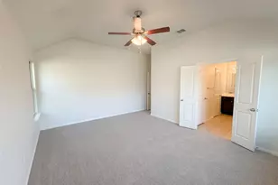 543 Tanda Ln, Hutto, TX 78634 - Photo 4