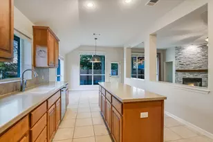 2300 Village View Loop, Pflugerville, TX 78660 - Photo 6