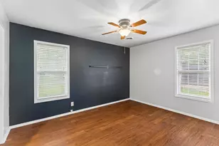 202 E Tate St, Burnet, TX 78611 - Photo 10