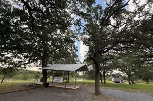 266 Catfish Ln, Lockhart, TX 78644 - Photo 6