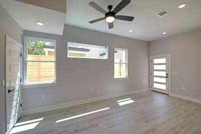 6002 Carnation Terrace #2, Austin, TX 78741 - Photo 4