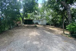 401 Chaparral Rd, Austin, TX 78745 - Photo 1