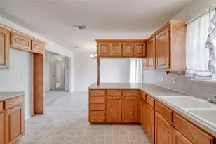 615 County Rd 357, Granger, TX 76530 - Photo 16