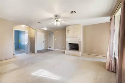 135 Petirrojo Court, Del Valle, TX 78617 - Photo 2