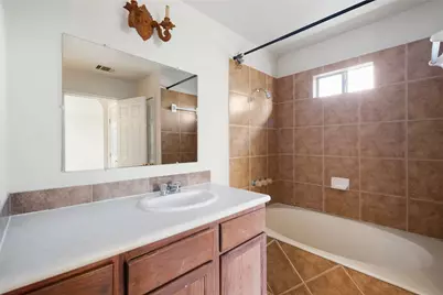 135 Petirrojo Court, Del Valle, TX 78617 - Photo 14