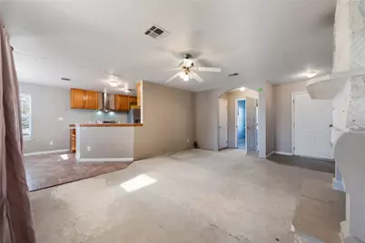 135 Petirrojo Court, Del Valle, TX 78617 - Photo 12