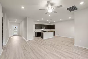 13605 Gray Lndg Dr, Elgin, TX 78621 - Photo 14