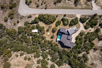 4800 Hidden Creek Lane, Spicewood, TX 78669 - Photo 4