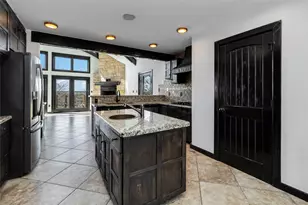 128 Kaupo Dr, Bastrop, TX 78602 - Photo 10