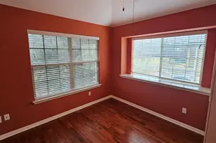 1310 W Parmer Ln, Austin, TX 78727 - Photo 10