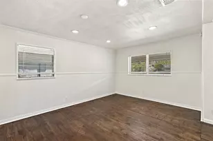1419 Cloverleaf Dr, Austin, TX 78723 - Photo 12