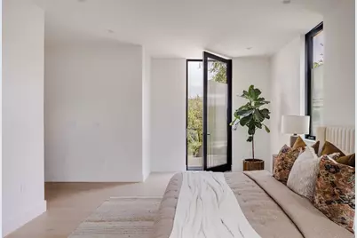 1701 Bartoncliff Drive, Austin, TX 78704 - Photo 24