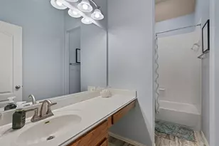 349 Lake Livingston Dr, Georgetown, TX 78628 - Photo 20