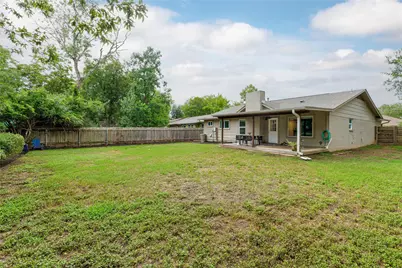 2301 Village Circle, Austin, TX 78745 - Photo 20