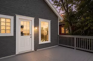 514 E 38th St, Austin, TX 78705 - Photo 8