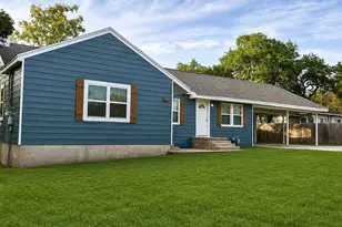 902 N Wall St, Belton, TX 76513 - Photo 1