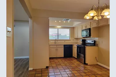 2008 Meadow Brook Drive, Round Rock, TX 78664 - Photo 4