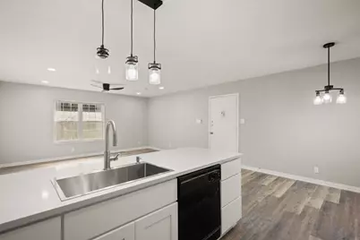 910 Duncan Lane #56, Austin, TX 78705 - Photo 6