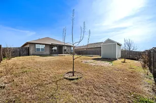 197 Voss, Kyle, TX 78640 - Photo 28