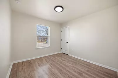 197 Voss, Kyle, TX 78640 - Photo 6