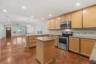 1105 Delmar St, San Marcos, TX 78666 - Photo 6