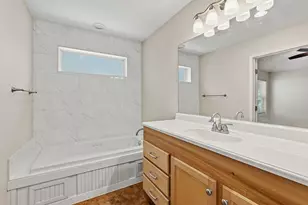 1105 Delmar St, San Marcos, TX 78666 - Photo 12
