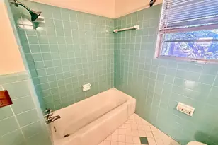 2411 S 5th St, Austin, TX 78704 - Photo 8