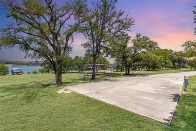 20904 W Lakeshore Drive, Spicewood, TX 78669 - Photo 18