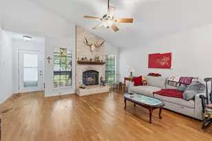 2814 Gettysburg Dr, Austin, TX 78745 - Photo 2