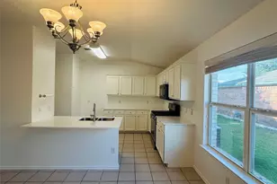 600 McCarthur Dr, Leander, TX 78641 - Photo 6