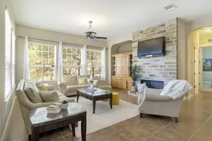5600 Laguna Cliff Ln, Austin, TX 78734 - Photo 10