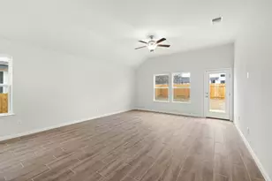 329 Bright Star Ln, Georgetown, TX 78628 - Photo 4