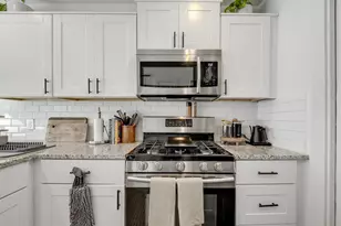 2901 Glen Rae St, Austin, TX 78702 - Photo 10