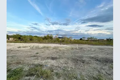 390 Engelke Road, Niederwald, TX 78640 - Photo 6