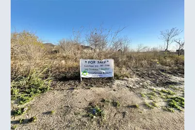 390 Engelke Road, Niederwald, TX 78640 - Photo 2